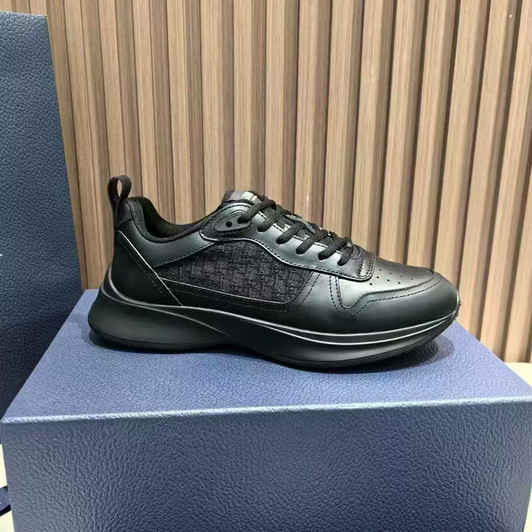 2025新款真皮网纱透气时尚鞋系带圆头舒适户外运动休闲男士板鞋