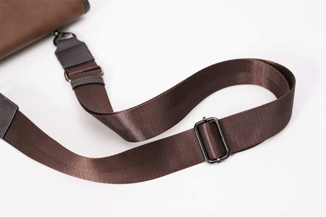 300g Weight Polyester Lining Material Weave Fashion Element Flip Cover Closure Type Sling Strap Strap Type Shoulder Bag Bags Type Casual, Daily, Shopping Occasion Pu Leather Material Plaid, Solid Color Pattern All Seasons Season Men's Gender Classic Style Style Square Shape Men's Plaid Solid Color Pu Leather Weave  Flip Cover Shoulder Bag 30