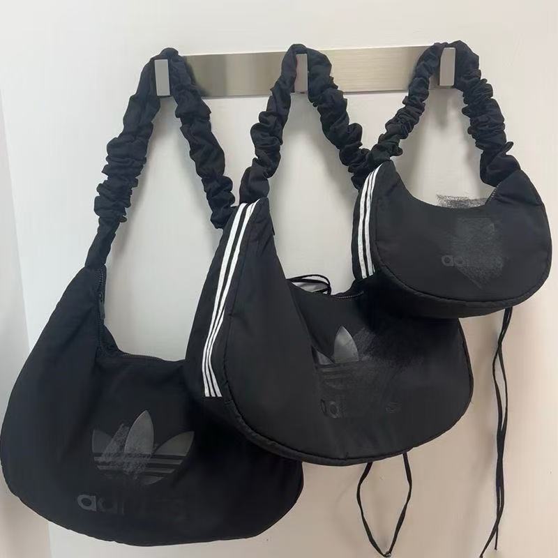 New 2026 Adidas Trefoil Nylon Pleated Versatile Crossbody Portable Women's Bag New 2026 Adidas Trefoil Nylon Pleated Versatile Crossbody Portable Women's Bag