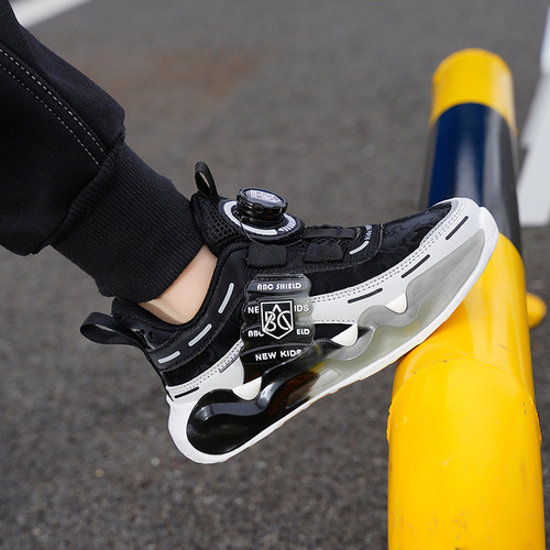 Kids' Shoes for Girls and Boys Aged 6-12, 2024 Spring and Autumn New Model Leather Surface Wear-resistant Rotating Button Running Shoes for Boys, Fashionable