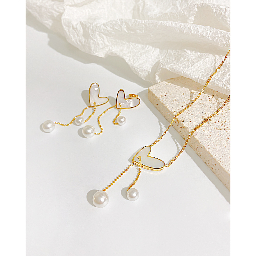 Fashion Heart Shape Stainless Steel Inlay Artificial Pearls Shell Pendant Necklace 1 Set