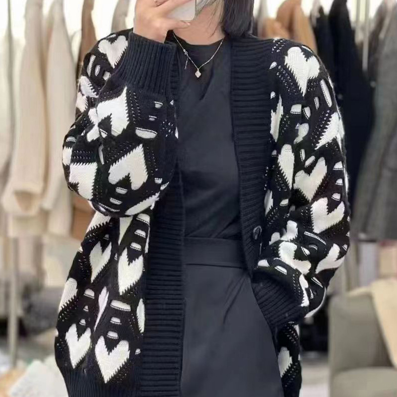 シングルブレストニットカーディガン、高級厚みのあるラブコントラストカラーセータージャケット、女性用秋冬ルーズレイジースタイルジャケット|undefined
