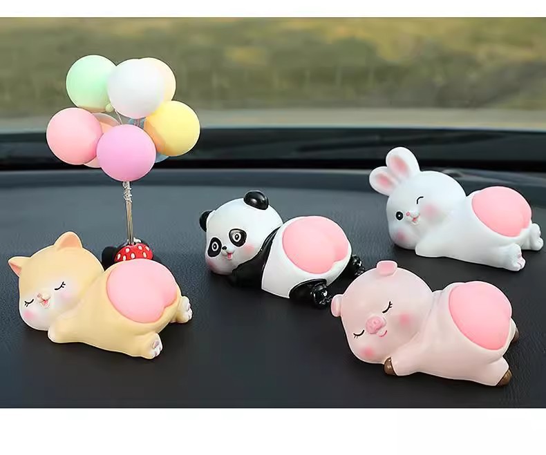 Car ornaments decompression Q play fart king car decoration center console ornaments cute cartoon animal doll home