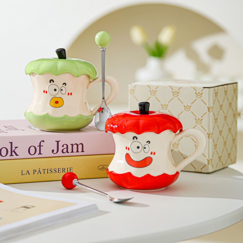 Creativo y extraño, taza de agua con cuchara de tapa, regalo de mano, taza de cerámica, taza de pareja de frutas en línea.