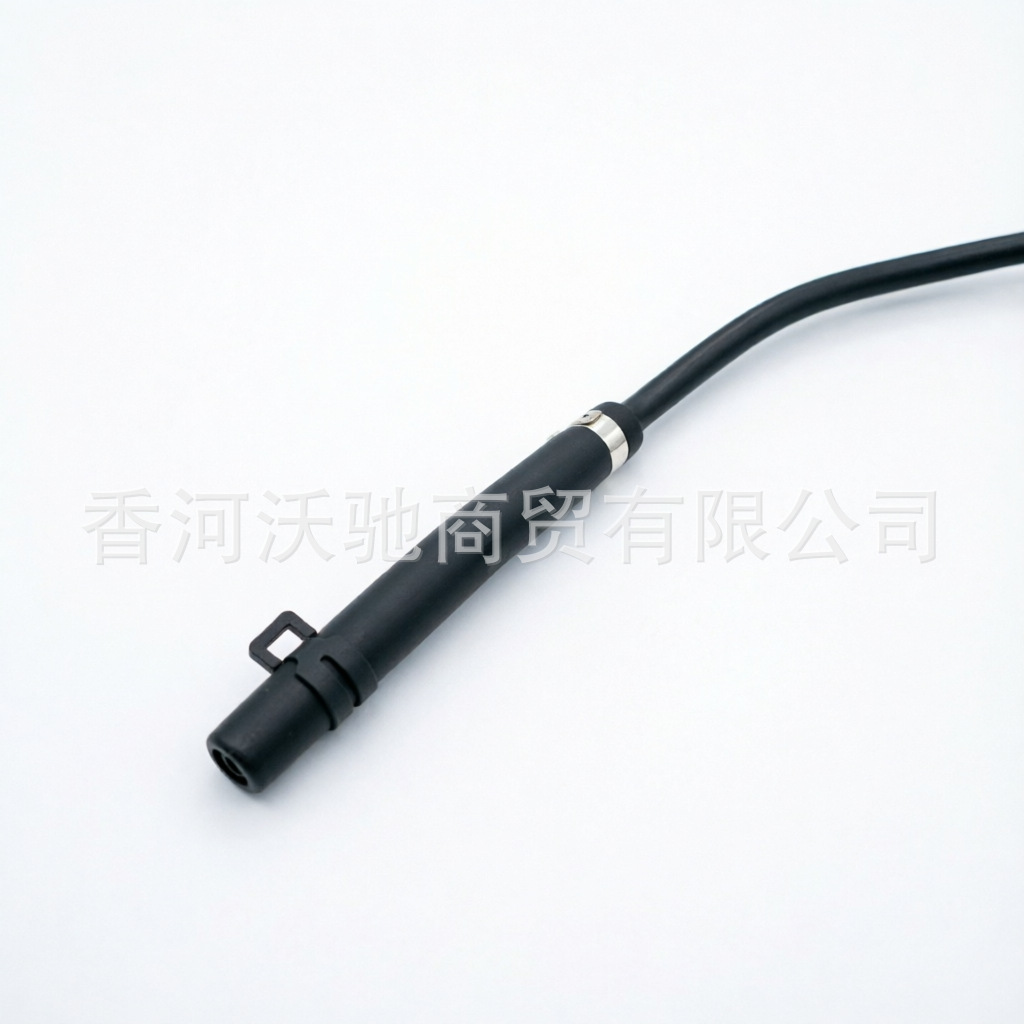 C2D6005 is suitable for Jaguar XJL XF 5.0 antifreeze reservoir cooling water pipe and auxiliary reservoir water pipe