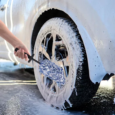 Tire Brush Car Wash Tool: Car cleaning tools