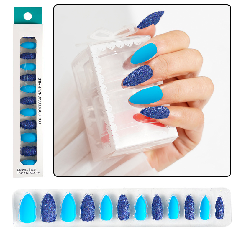 Celebrity en línea desgaste clavo falso clavo puntiagudo salto color clavo pieza terminado parche falso clavo parche al por mayor