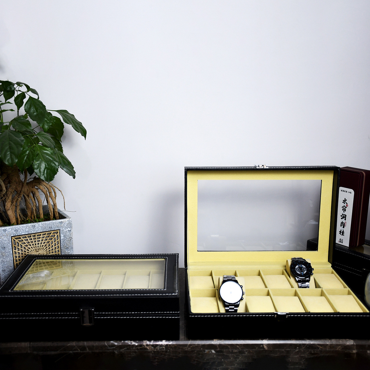 12-Compartment Standard Black High-Quality PU Leather Watch Storage & Display Box for Wholesale & International Trade
