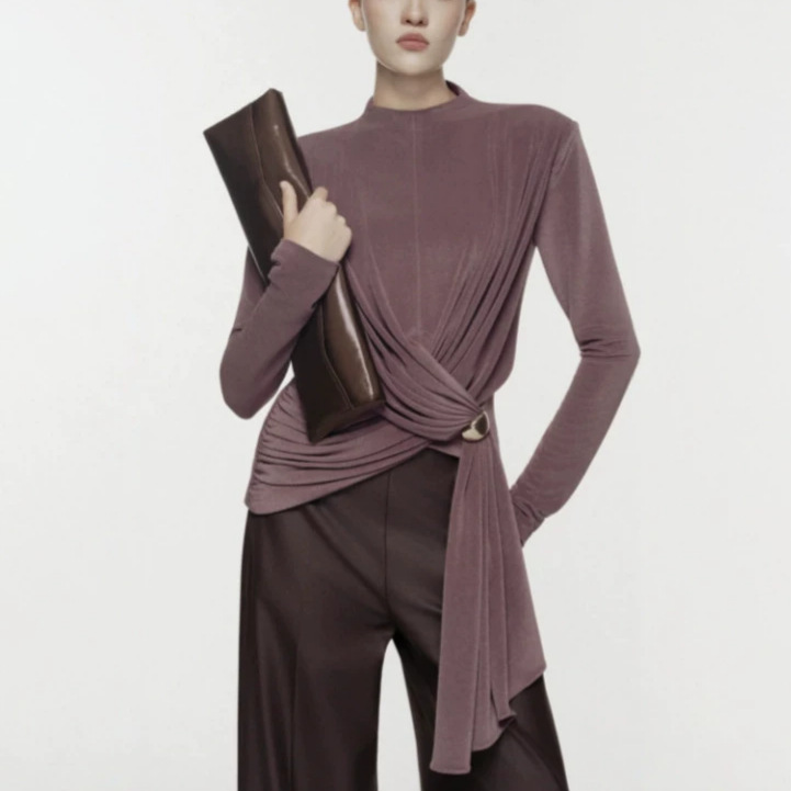 European and American style 2026 summer new high-end long-sleeve top, slim-fit, waist-cinching, metal-decorated women's T-shirt European and American style 2026 summer new high-end long-sleeve top, slim-fit, waist-cinching, metal-decorated women's T-shirt
