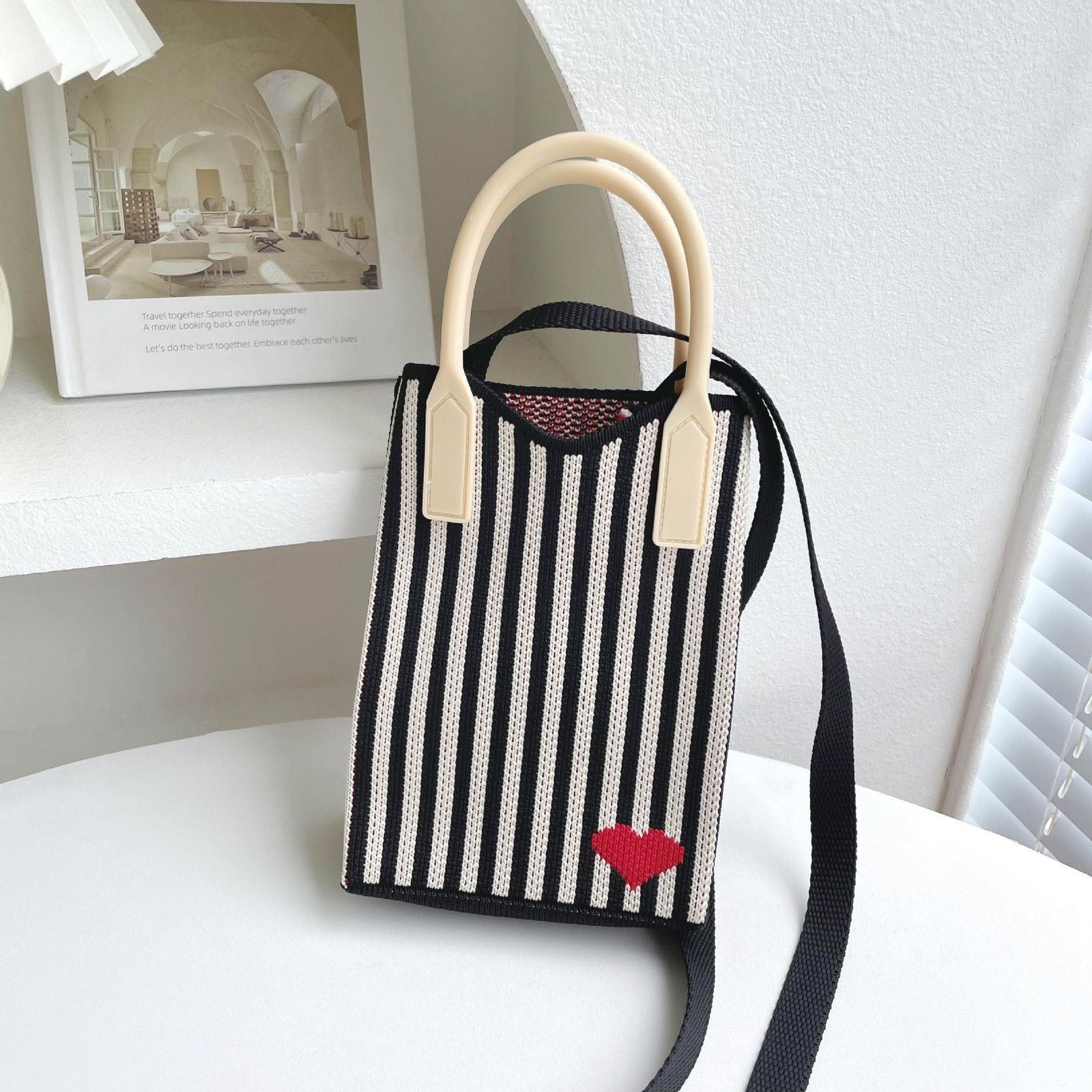 Women's Small Polyester Stripe Plaid Flower Vintage Style Open Crossbody Bag display picture 16