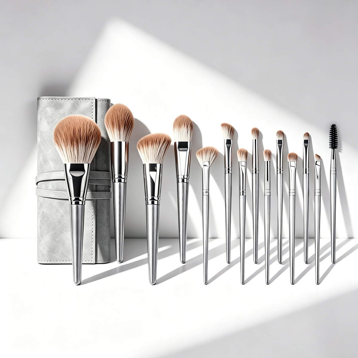 Juego de 14 brochas de maquillaje, juego de brochas de maquillaje grises estilo Li de 14 piezas para ventas transfronterizas, dropshipping, directo de fábrica.