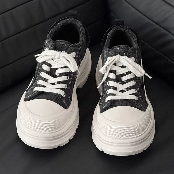 Vintage-Style Black Thick-Soled Height-Increasing Canvas Shoes, Unisex, Simple and High-End Platform Shoes, Retro Fringed Versatile Casual Shoes