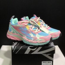 ���Q�羳��ԭOFF�����^�͹�ƴɫ�ϵ���H�������e�ܲ�Ь��׷���