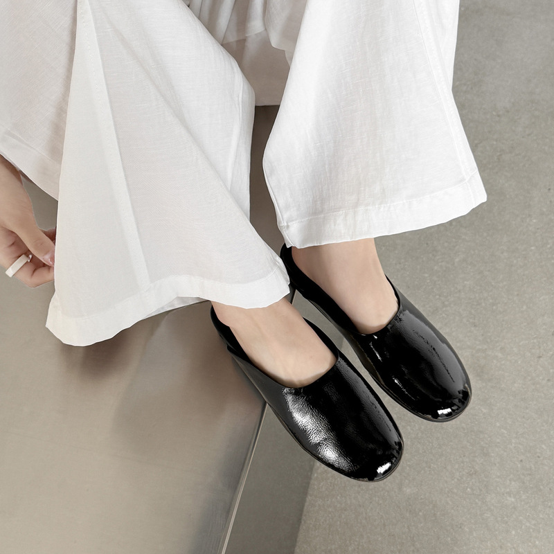Cowhide Version~Chanel-Style Loafers for Women, British Retro Patent Leather Slip-On Moccasins, Grandma-Style Small Leather Shoes Cowhide Version~Chanel-Style Loafers for Women, British Retro Patent Leather Slip-On Moccasins, Grandma-Style Small Leather Shoes