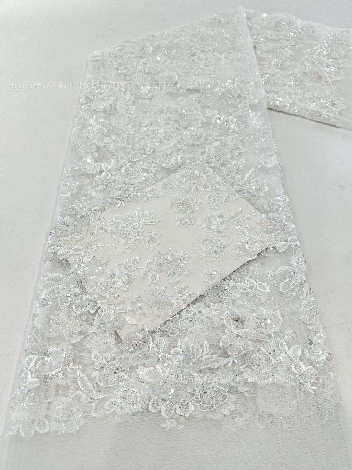 Industria pesada Gaoding perla bordada vestido de boda moda vestido de noche tela de dama comercio exterior transfronterizo tela al por mayor