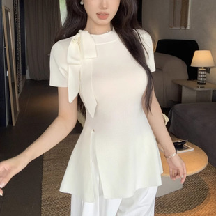 High-End Bow-Tie Short-Sleeved Knitwear for Women 2025 Summer New Style Slit Slimming Look Niche Apricot Top