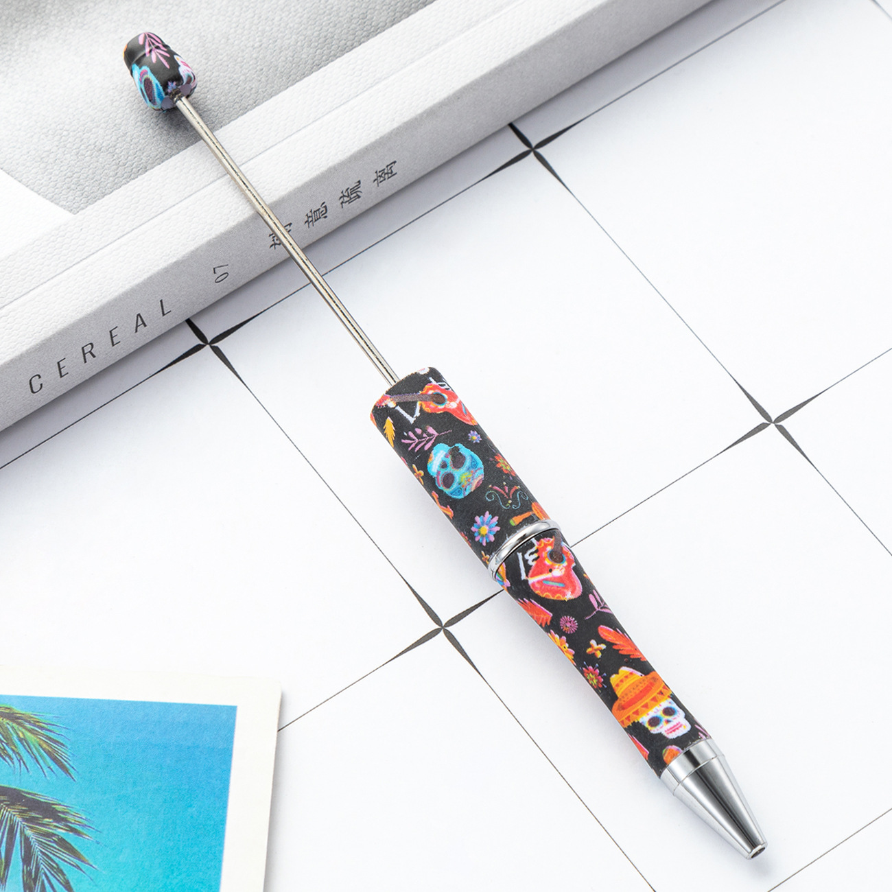 Pluma de cuentas de plástico bricolaje creativo hecho a mano estampado de leopardo pluma floral de cuentas de vaca impresión al por mayor nueva pluma de cuentas de plástico