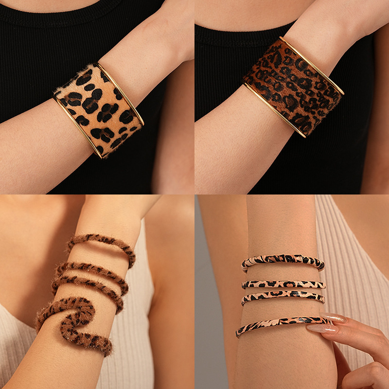 Cross-border Fashion Geometrically Twisted Pleated Leather Leopard Print Open Bracelet Retro Bracelet European and American High-end Bracelet for Women