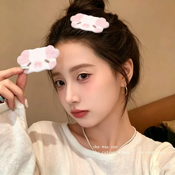 Ins-style milky white pig plush hair clip with magic tape, sweet and girly, for tidying bangs, children's hairpin and hair accessory