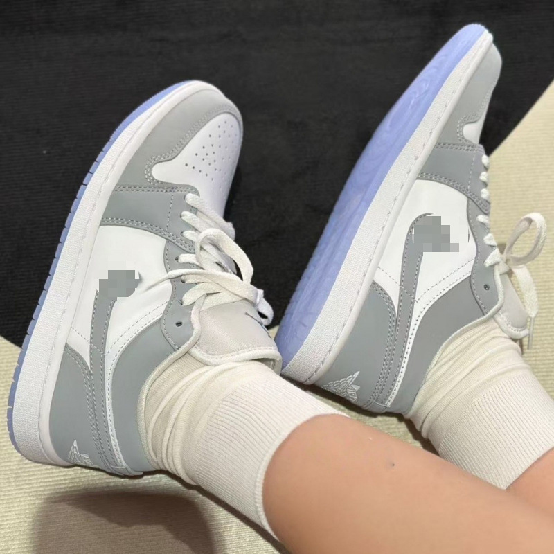 Cross-border shoes AJ1low low-top smoke gray black green toe gray white pink purple men's shoes women's shoes couple casual sports sneakers Cross-border shoes AJ1low low-top smoke gray black green toe gray white pink purple men's shoes women's shoes couple casual sports sneakers
