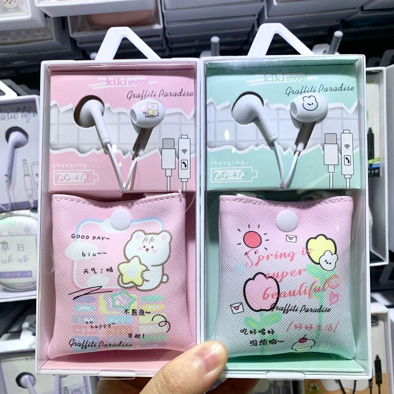 Kikiメーカー卸売りは華為type-cインターフェイスのイヤホン学生のかわいいアニメ収納袋のイヤホンを適用している|undefined