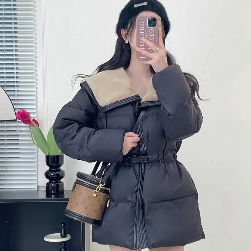 검은색