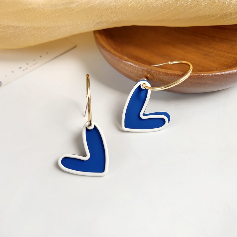 Cute Heart Shape Stoving Varnish Iron Earrings display picture 2