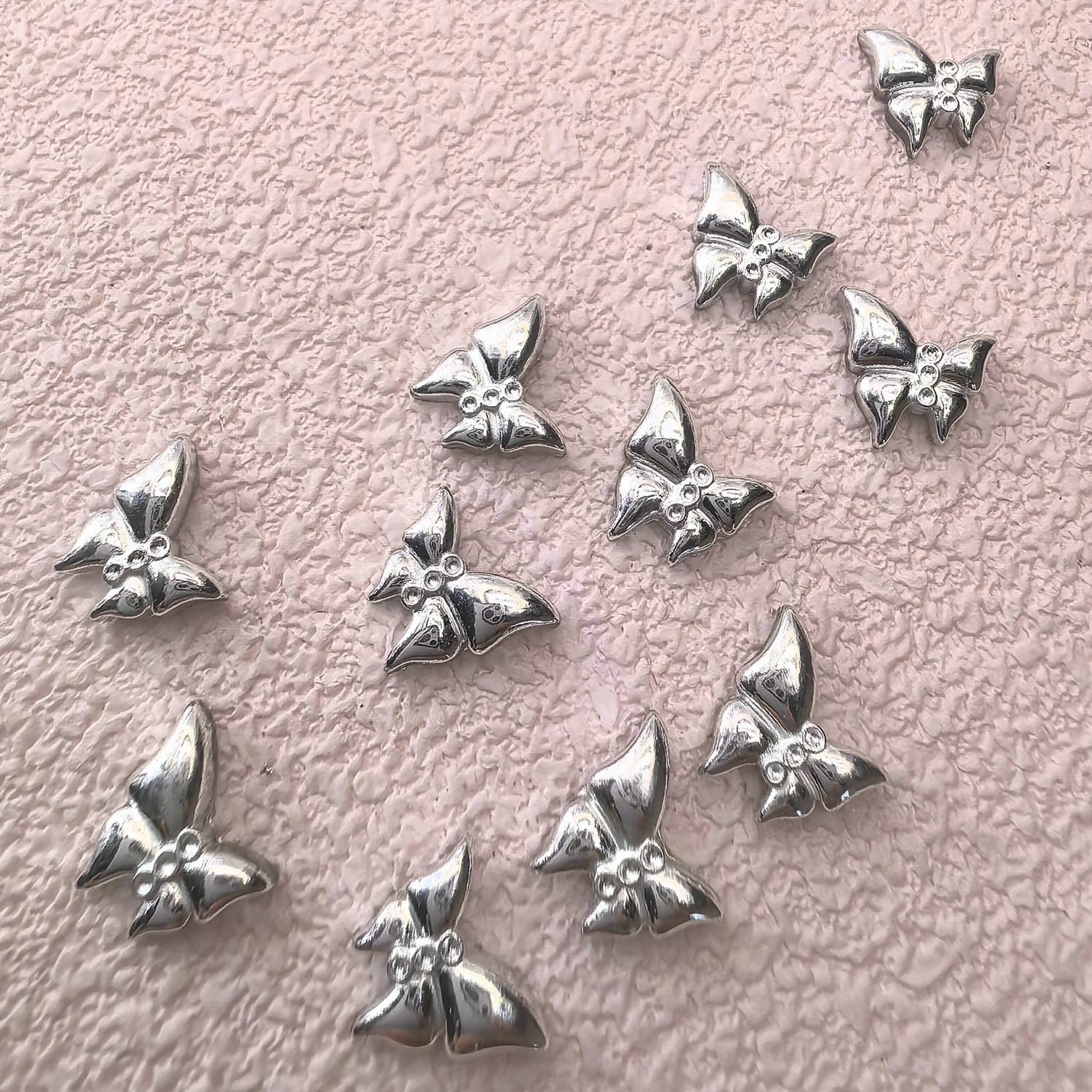 树脂电镀仿银INS风迷你蝴蝶结美甲饰品网红新款立体简约穿戴甲