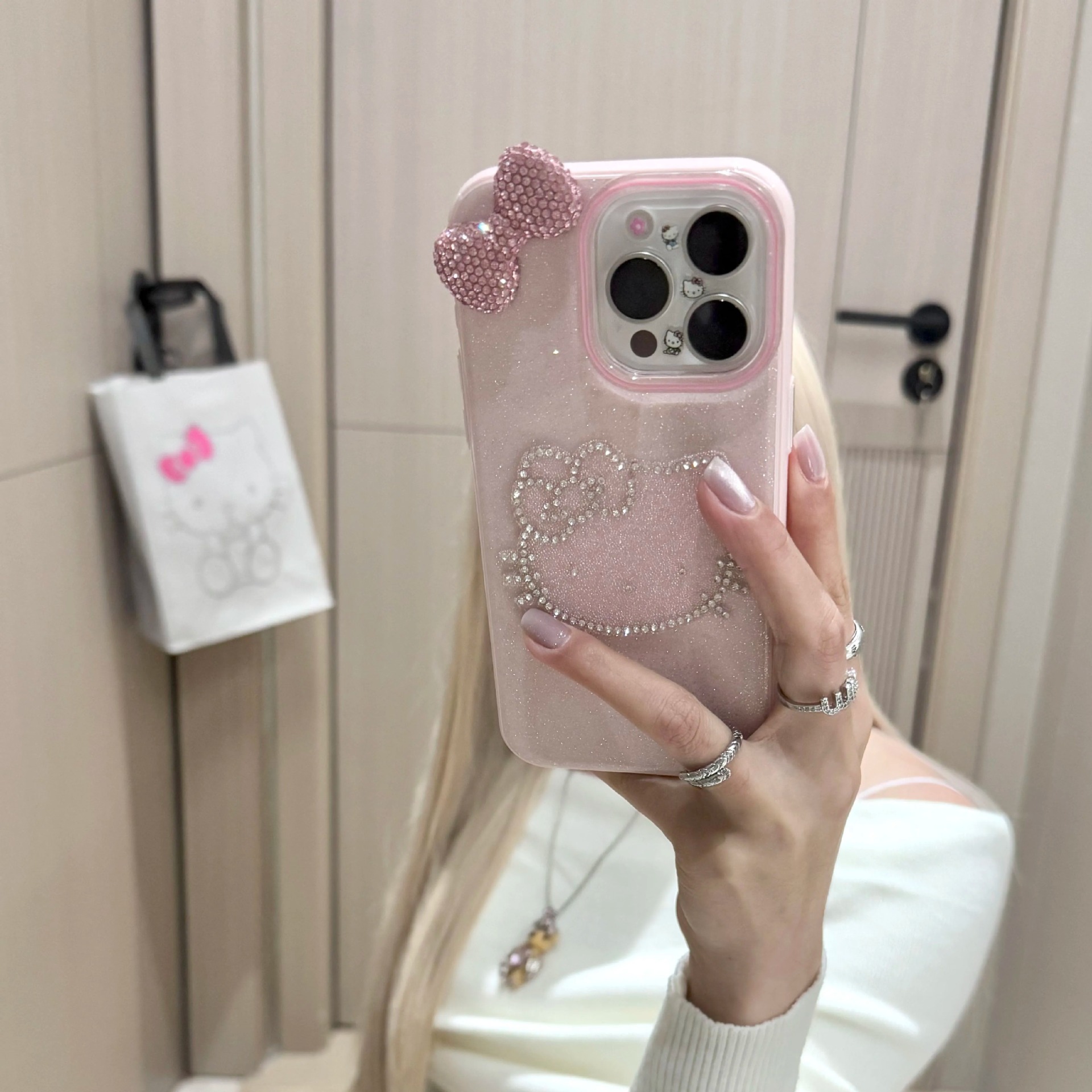 877119816509s4afcbcba-9e9a-4b0