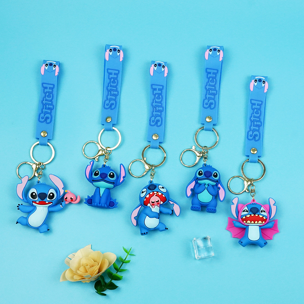 Llavero de caricatura Stitch resinado, colgante adorable para pareja, regalo festivo.