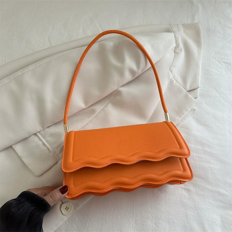 Clutch Shoulder Bag, Chain Strap, Wallet-Style Compact One-Shoulder