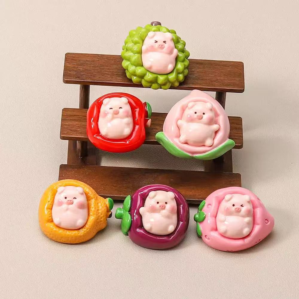 Fruit Sofa Little Pig Piggy Resin Doll Trendy Cute DIY Cartoon Ornament Blind Bag Pairing Keychain