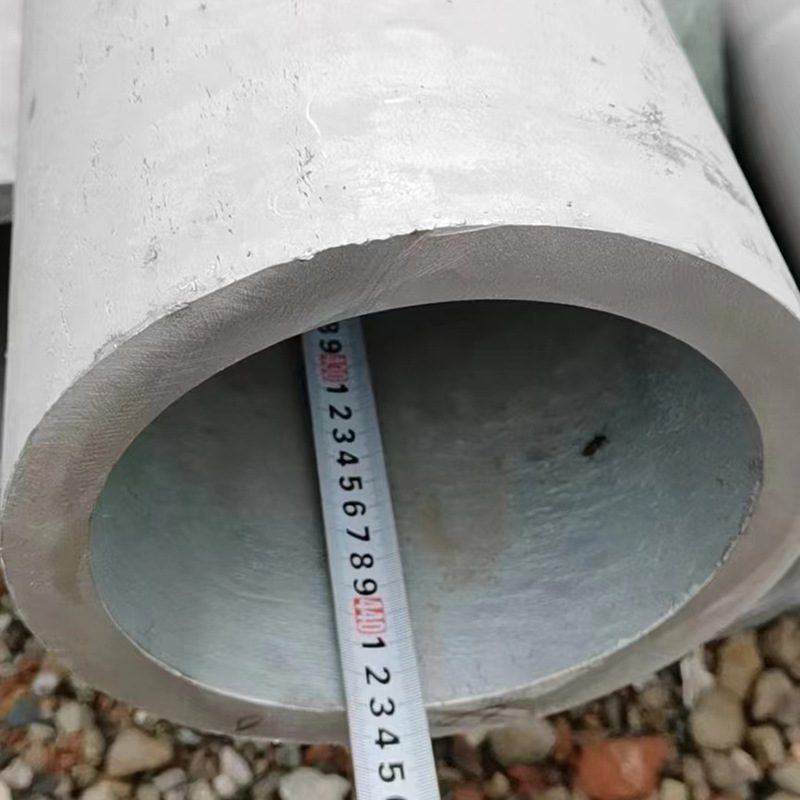 0013cbe6b58cbbfa369de8034cbf12