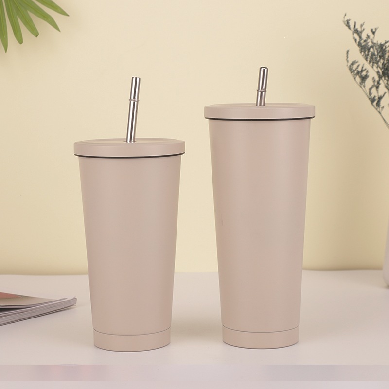 Acero inoxidable gran capacidad 750ml acompañado de pareja de color gradiente tazas de automóvil tazas de hielo de paja de verano impresión