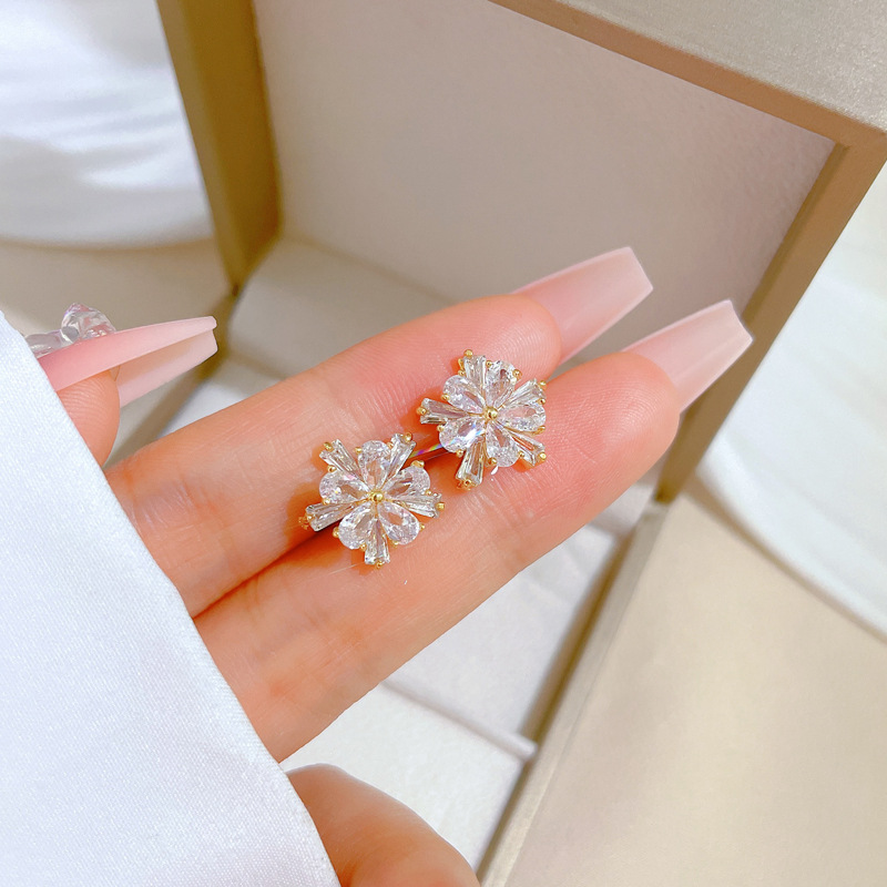 Electroplating Gold Plating Process Golden Plated 304 Stainless Steel Electroplating Zircon Flower Sweet Earrings Necklace For Women'S