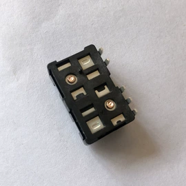 座椅及附件;车身及附件;玻璃升降器