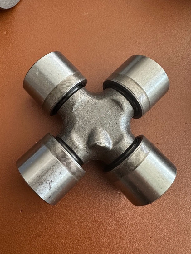 U & F Harbin Youfu cojinete 140 - 1160 - 0125 cuatro orificios lubricante articulación cardana eje cruzado