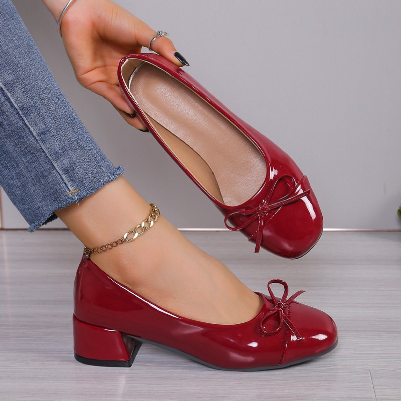 Foreign Trade Cross-Border Large Size Retro High-Heeled Shoes for Women Red Patent Leather Thick Heel Round Toe Color-Blocked Bow Mary Jane Shoes Foreign Trade Cross-Border Large Size Retro High-Heeled Shoes for Women Red Patent Leather Thick Heel Round Toe Color-Blocked Bow Mary Jane Shoes