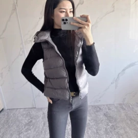 吊带背心;羽绒服;女士三角裤