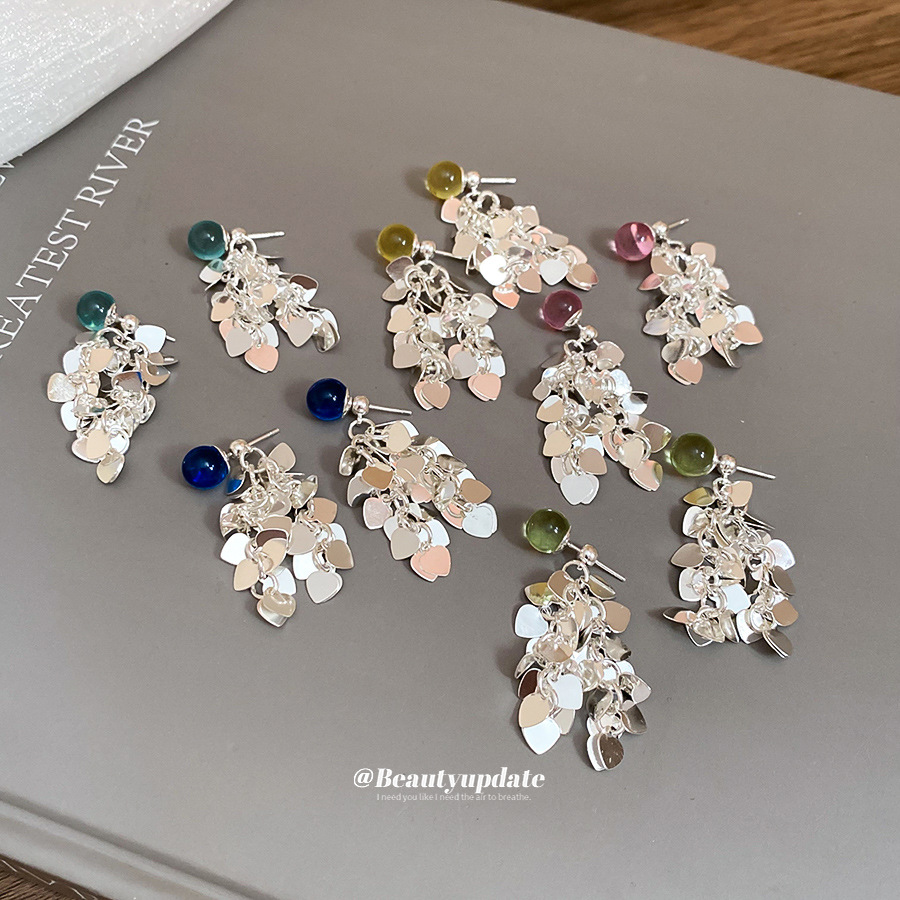 Pendientes de borla de lentejuelas de amor plateado Pendientes de temperamento de viento frío Pendientes de todo fósforo de moda Sensación de alto nivel de nicho