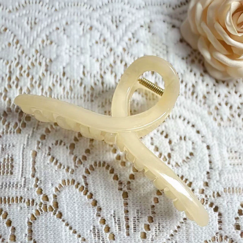 Hair clip for women in spring, high-quality hair sensation, shark clip, medium-sized cute claws, medium-sized hair clip, medium-sized hair claw clip,