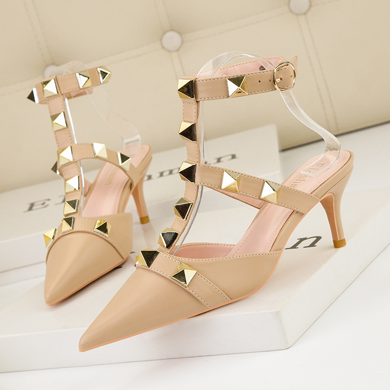 Sexy high heels heels with studs