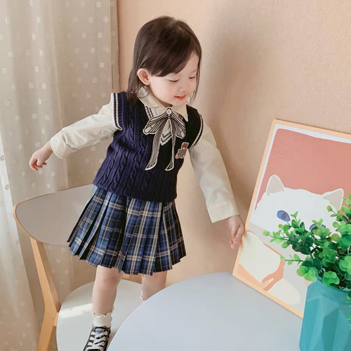 【Jinyong】One-piece children's knitting vest for spring and autumn, Korean style, fashionable new woolen cardigan for boys, padded jacket