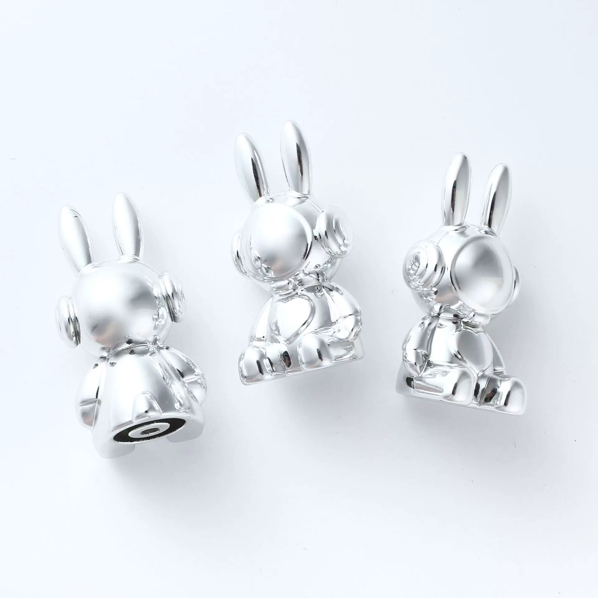 现代银色太空宇航员兔子塑料摆件趣味客厅卧室顶珠房样板房饰品