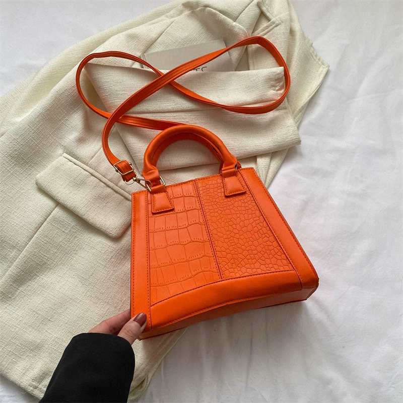 Trend retro shoulder bag, fashionable one-shoulder bag, 2023 collection, high-end