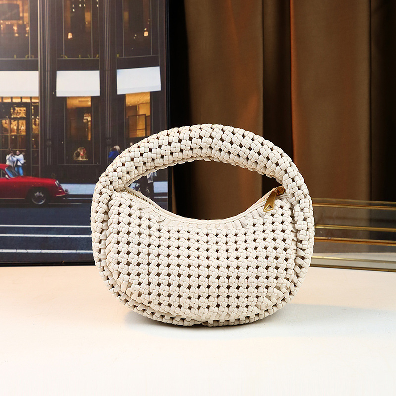 Women's Large Capacity Hand Woven Handbag Fashionable Versatile Crescent Shaped Bag High Quality_voghion.com