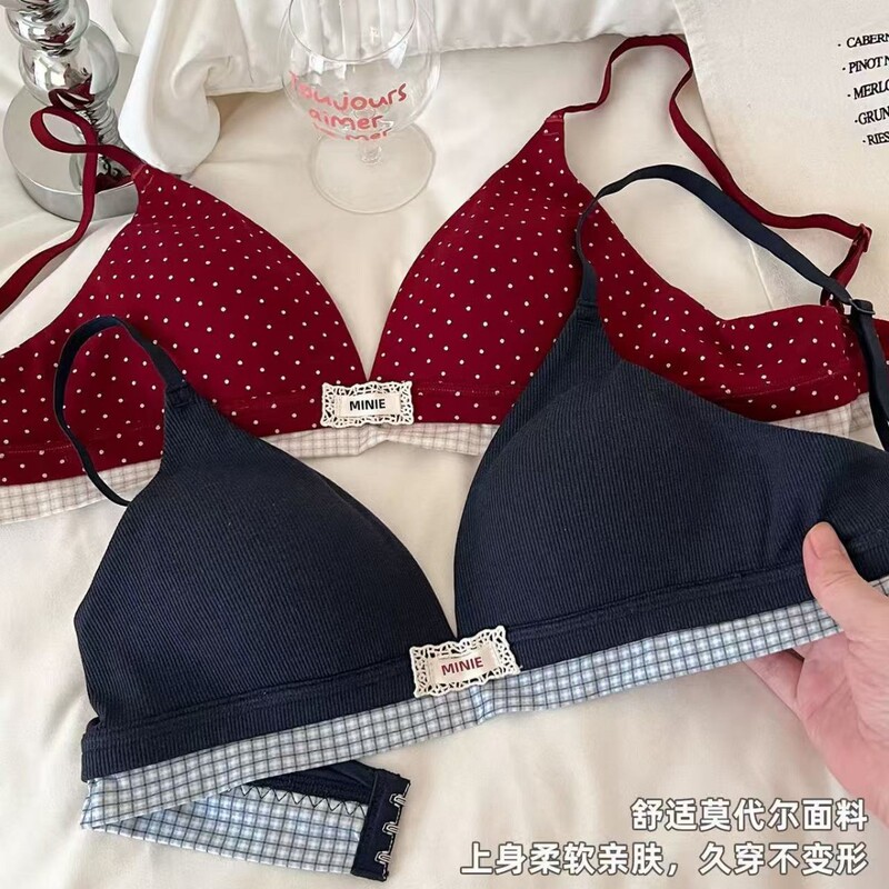 Plaid Patchwork Polka Dot Thin Triangle Cup Bra Set Without Underwire, Gathers Small Breasts, Reduces Side Breasts, and Prevents Sagging Plaid Patchwork Polka Dot Thin Triangle Cup Bra Set Without Underwire, Gathers Small Breasts, Reduces Side Breasts, and Prevents Sagging