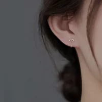 Серьги-крючки с полым открытым сердцем для женщин, модный и простой нишевый дизайн, ювелирные изделия в стиле ins, оптовая продажа