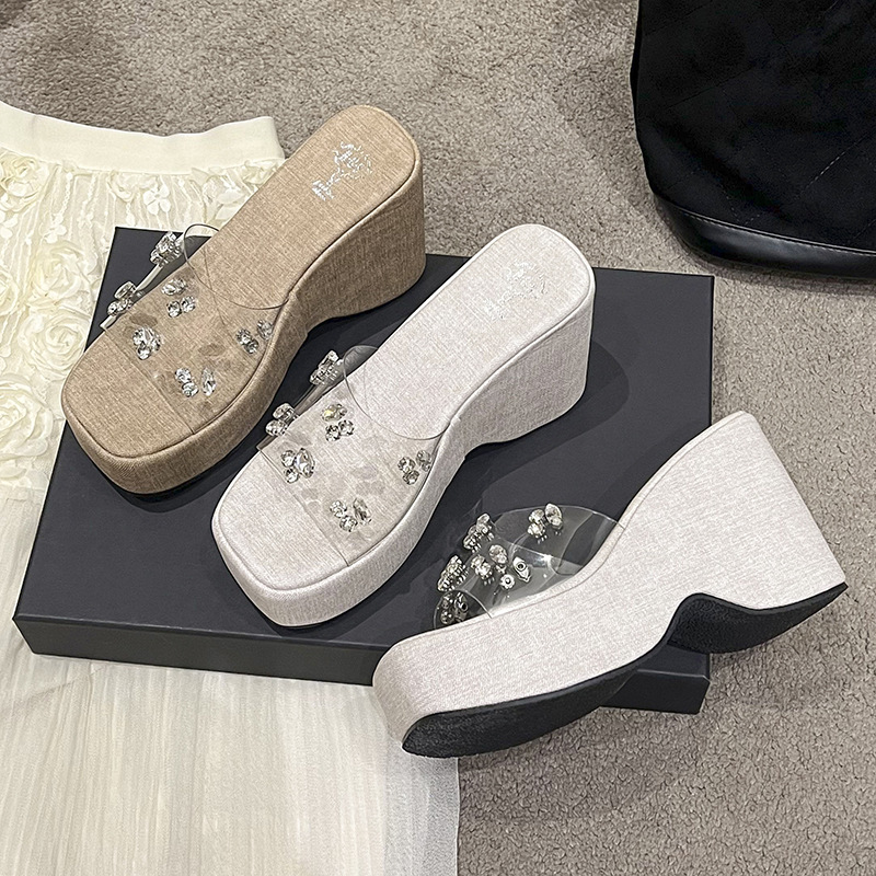 2026 Summer New Style Square-Toe Open-Toe Thick-Soled Wedge Transparent Rhinestone Sandals for Women to Wear Outside 2026 Summer New Style Square-Toe Open-Toe Thick-Soled Wedge Transparent Rhinestone Sandals for Women to Wear Outside