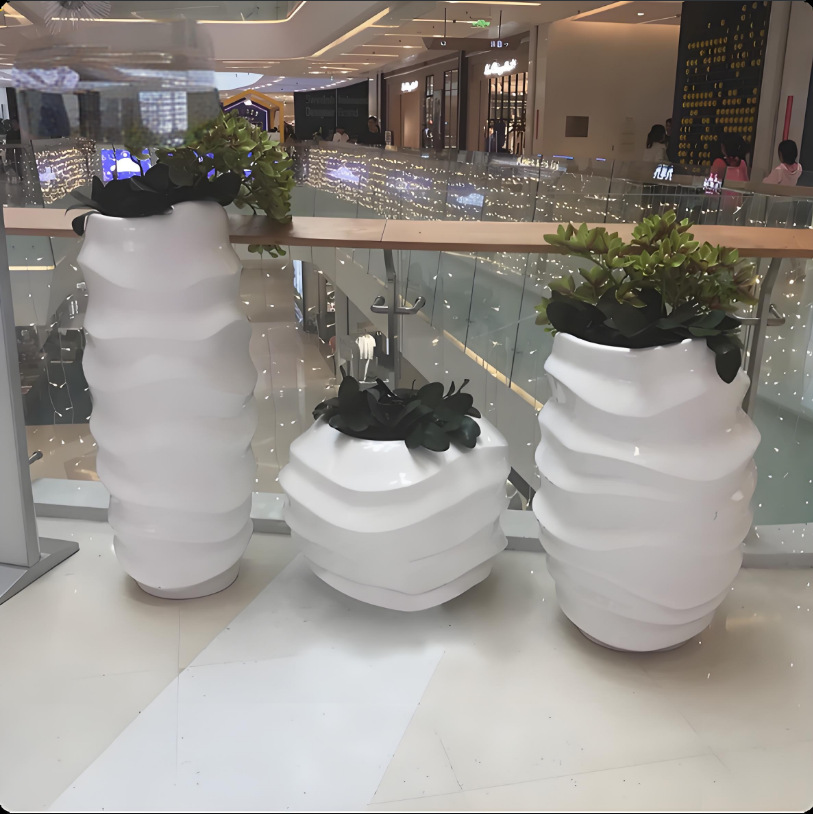 Fibra de vidrio corrugada combinación de maceta de flores centro de negocios hotel club de ocio maceta de fibra de vidrio bonsai flores
